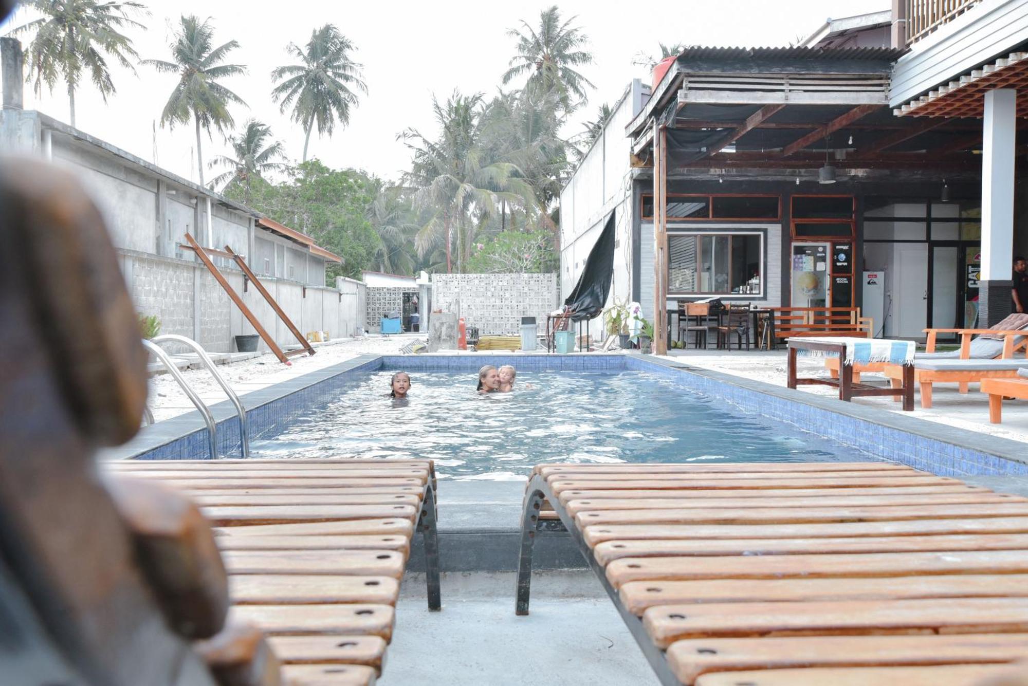Hotel Oseda Nias Surf House Hilibotodane Exteriér fotografie