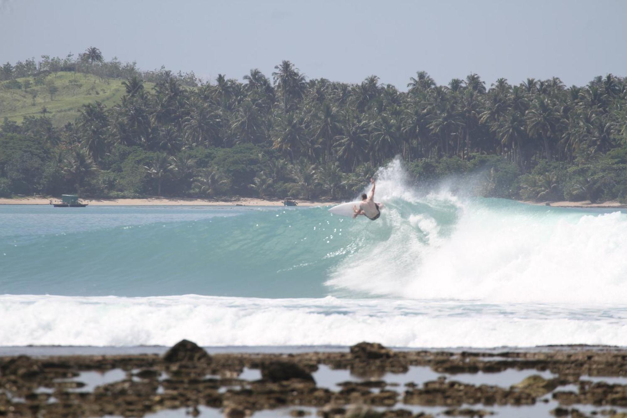 Hotel Oseda Nias Surf House Hilibotodane Exteriér fotografie