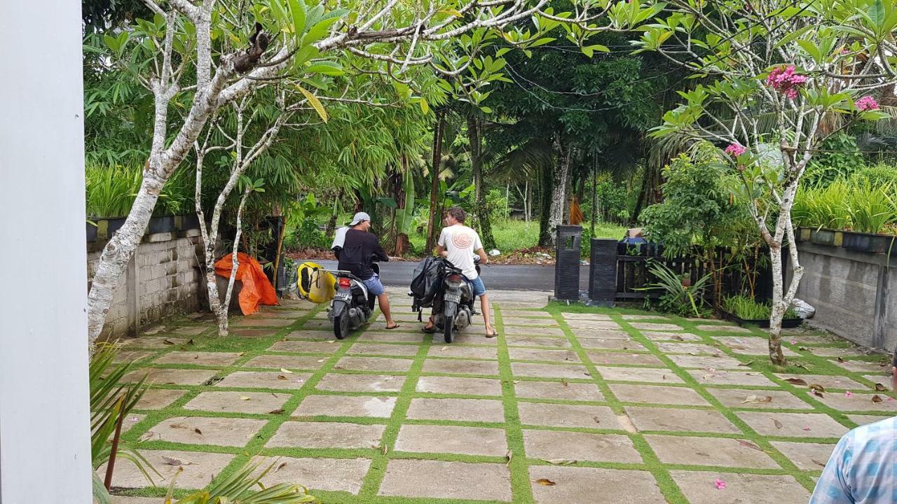 Hotel Oseda Nias Surf House Hilibotodane Exteriér fotografie