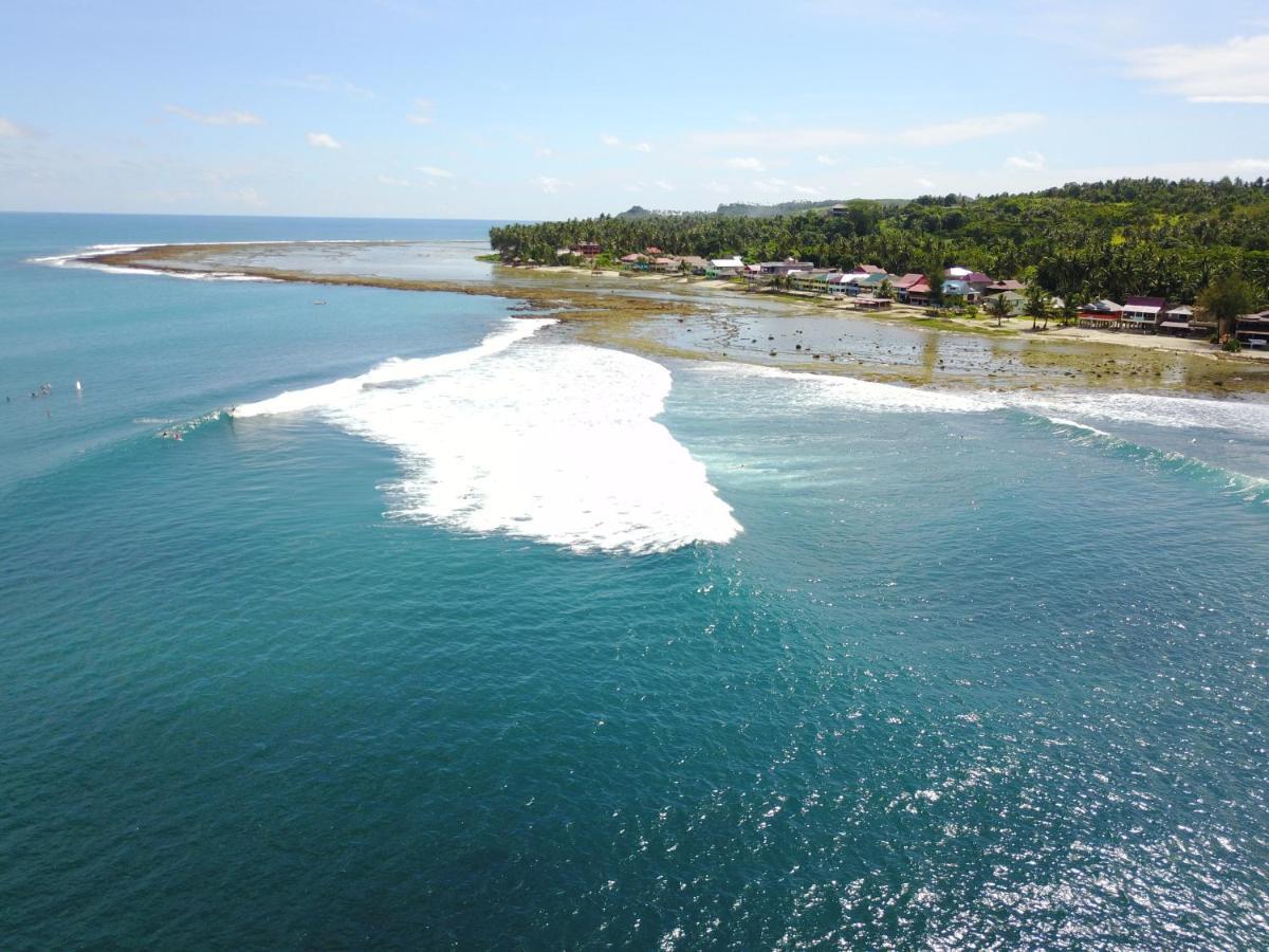 Hotel Oseda Nias Surf House Hilibotodane Exteriér fotografie