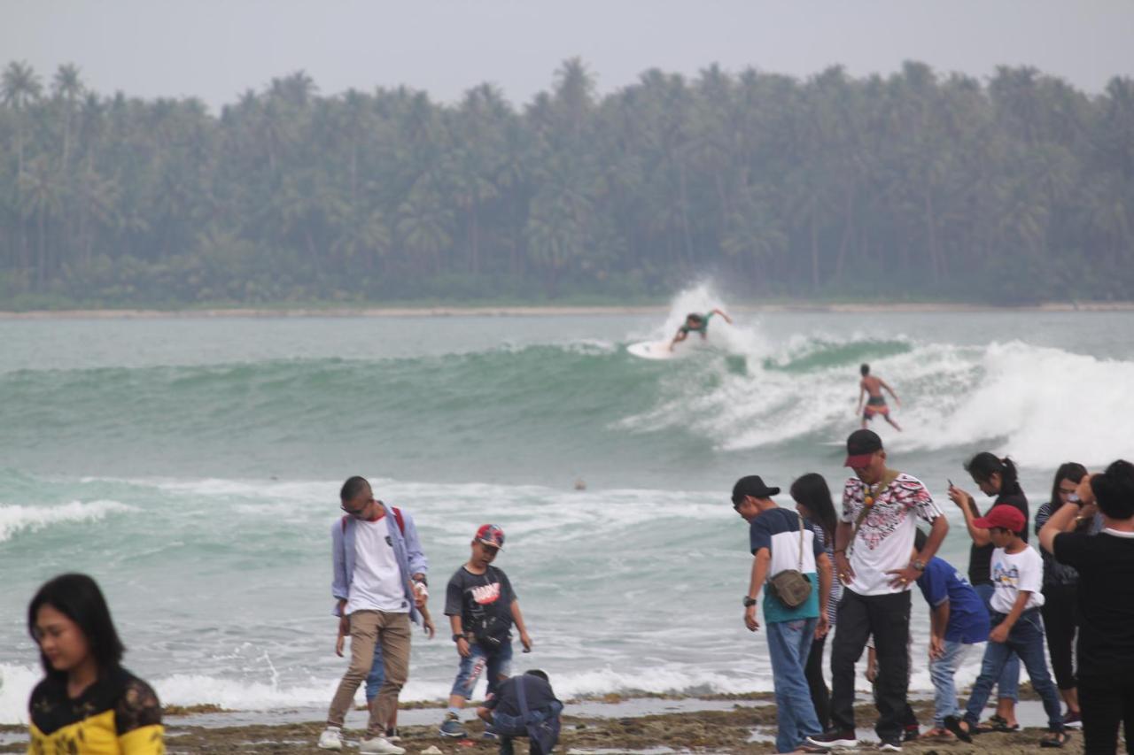 Hotel Oseda Nias Surf House Hilibotodane Exteriér fotografie