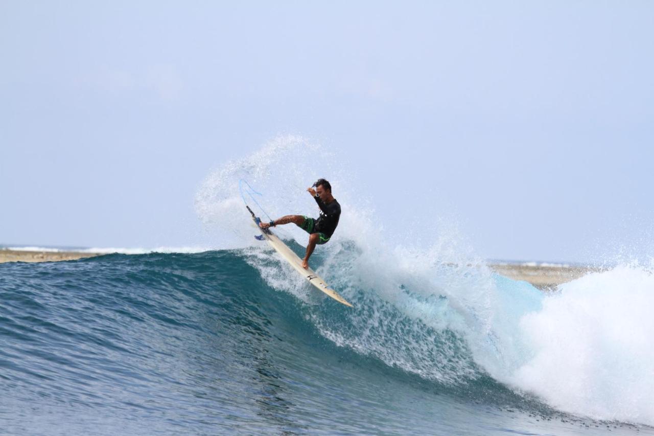 Hotel Oseda Nias Surf House Hilibotodane Exteriér fotografie